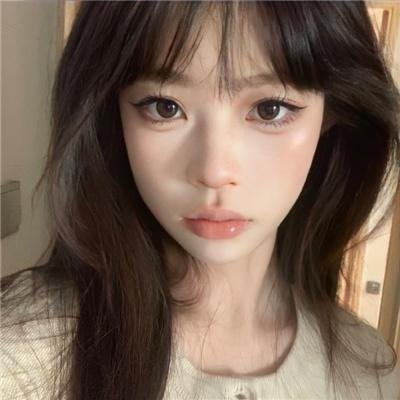 弱比少男闯女校